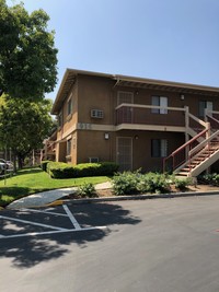 Heritage Park Senior Apartments in Duarte, CA - Foto de edificio - Building Photo