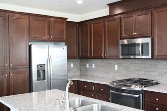 40288 Calle Real in Murrieta, CA - Building Photo - Building Photo