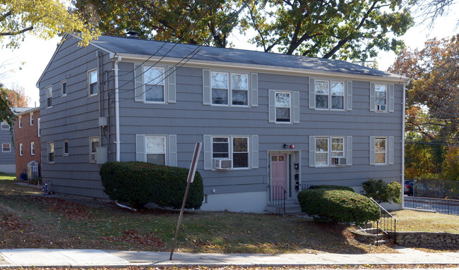 5 Chestnut St in Pawtucket, RI - Building Photo - Building Photo