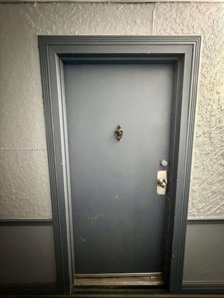 13499 Biscayne Blvd, Unit 1012 in North Miami, FL - Building Photo - Building Photo