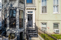 418 Seward Sq SE in Washington, DC - Building Photo - Building Photo