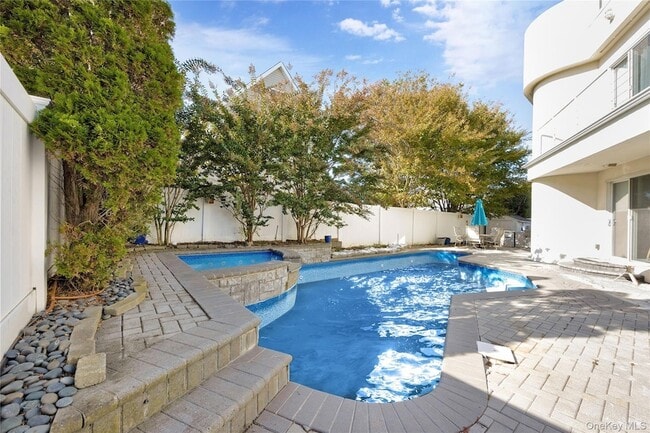 54 Matlock St in Lido Beach, NY - Foto de edificio - Building Photo