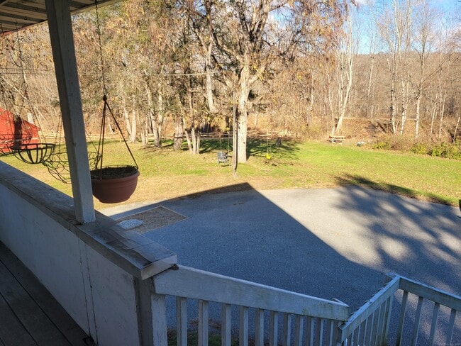 2 Center St in Andover, CT - Building Photo - Building Photo