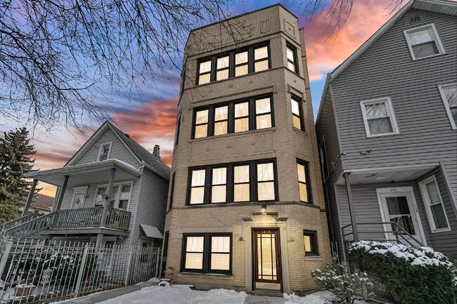 property at 3115 N St Louis Ave
