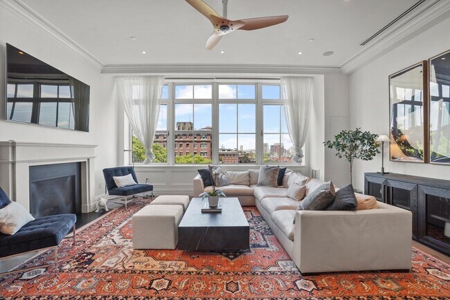 32 Derne St, Unit 2 in Boston, MA - Foto de edificio - Building Photo