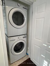 500 Huntingwood Dr in Toronto, ON - Building Photo - Building Photo