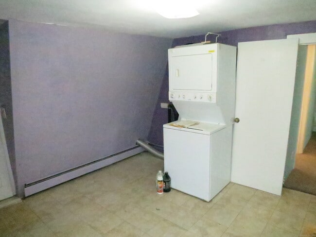 159 S Main St in Colchester, CT - Building Photo - Building Photo