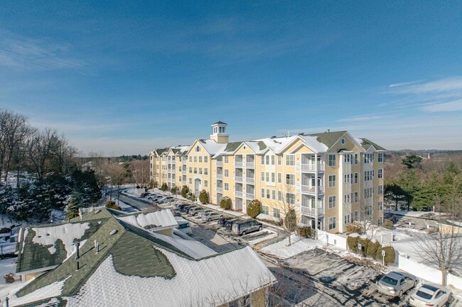 Lynnfield Commons in Lynnfield, MA - Foto de edificio - Building Photo