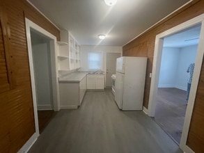 1712 Hillview Dr in Columbia, TN - Building Photo - Building Photo