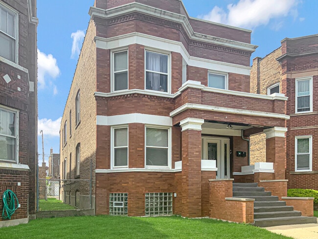 property at 7930 S Green St