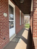 112 W Main St in New Bloomfield, PA - Building Photo