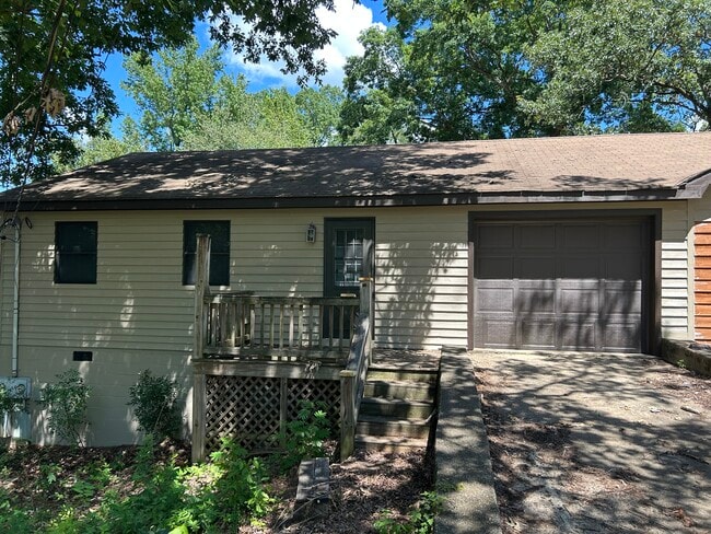 600 Villard Dr, Unit B