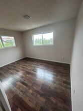 730 Lonsdale Ln in Vista, CA - Foto de edificio - Building Photo