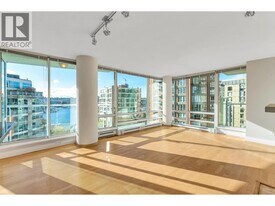 1500 Hornby St in Vancouver, BC - Building Photo