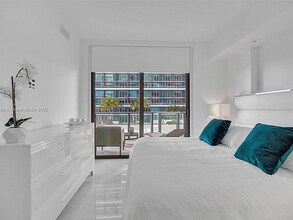 1300 S Miami Ave in Miami, FL - Foto de edificio - Building Photo