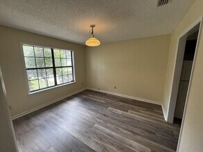 251 Cross Creek Dr in Midway, GA - Building Photo - Building Photo