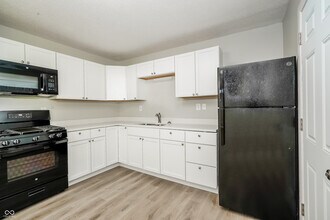 3730 Erin Dr in Indianapolis, IN - Building Photo - Building Photo