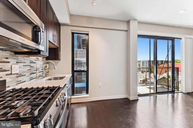 property at 1320 Fenwick Ln