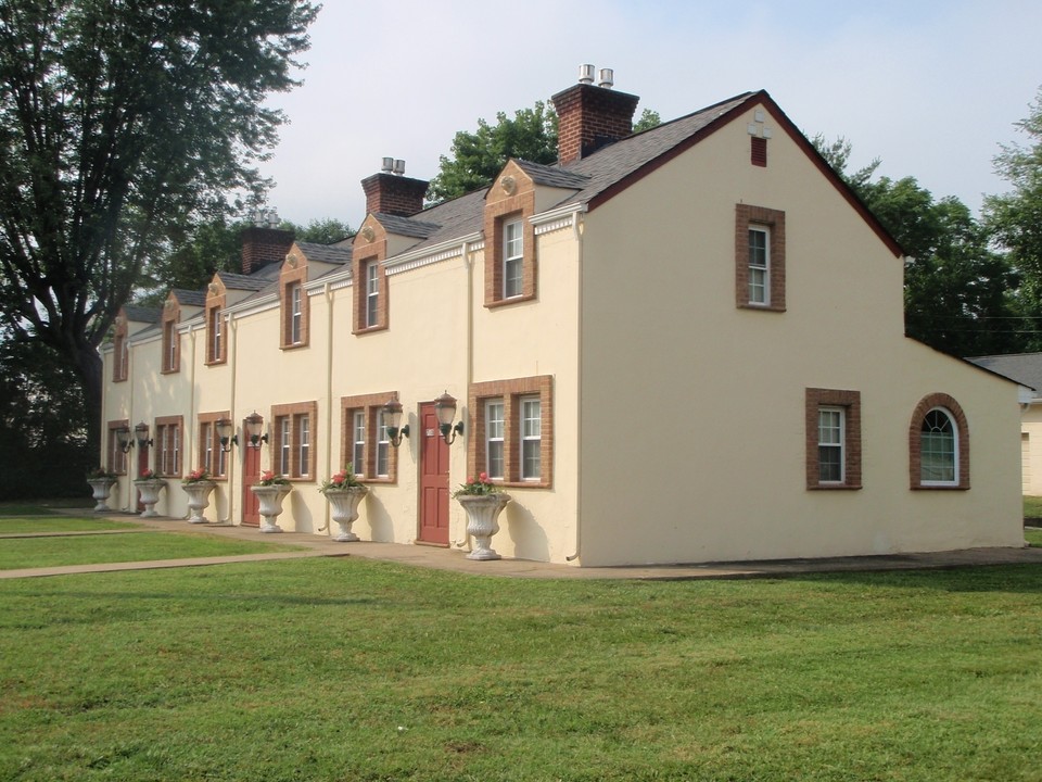 702 Jackson St in Fredericksburg, VA - Building Photo