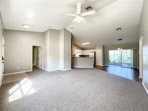 1364 Hillview Dr in Clermont, FL - Building Photo - Building Photo