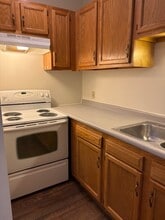 369 Dubuque St, Unit 2 in Manchester, NH - Building Photo - Building Photo