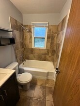 7405 Sharon Dr in St. Louis, MO - Building Photo - Building Photo