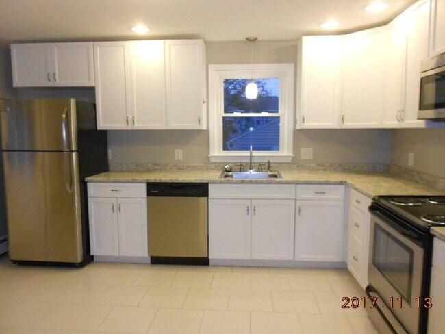 34 Trahan Ave in Worcester, MA - Building Photo - Building Photo
