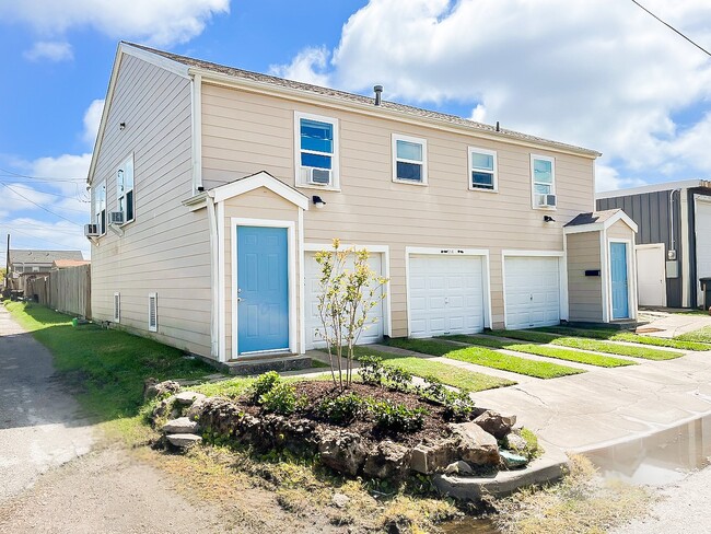 property at 1214 44th St