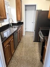 556 Bloomfield Ct in Birmingham, MI - Foto de edificio - Building Photo