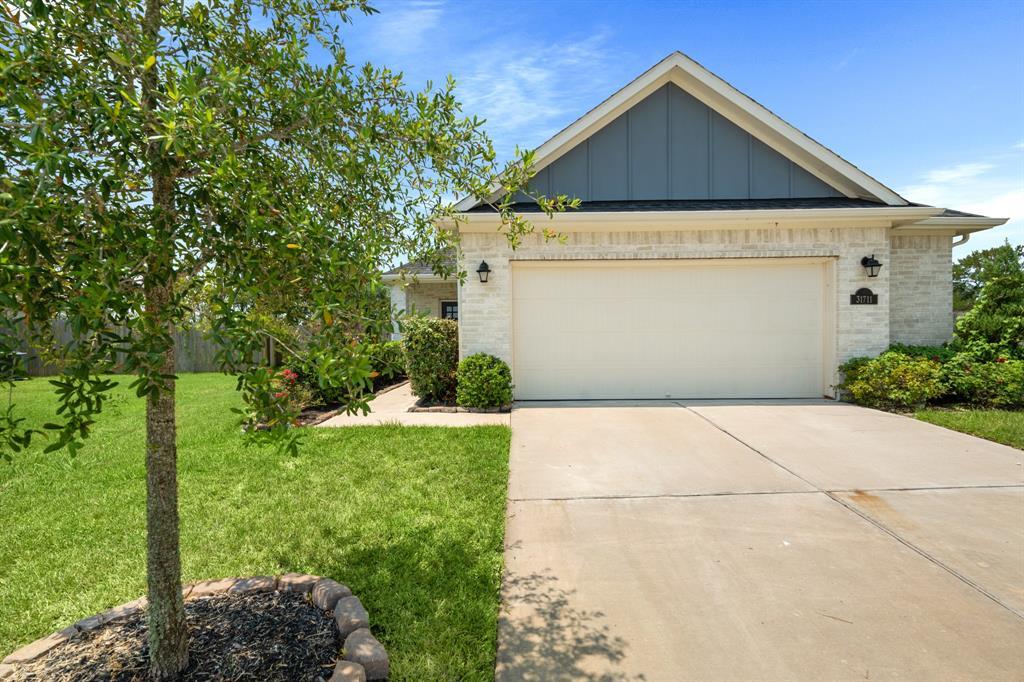 31711 Azzaro Cir in Fulshear, TX - Building Photo