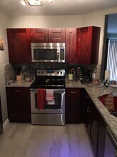 3429 NW 44th St in Lauderdale Lakes, FL - Building Photo - Building Photo