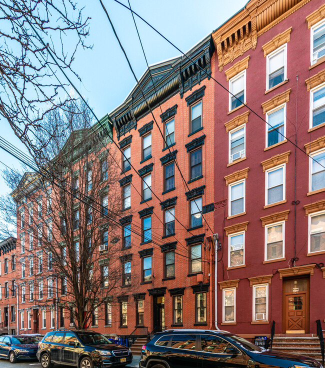 929 Garden St in Hoboken, NJ - Building Photo - Building Photo