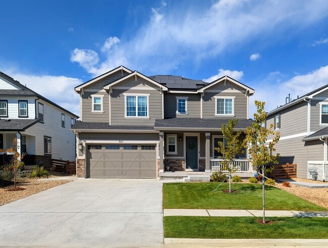 property at 821 Boulder Peak Ave