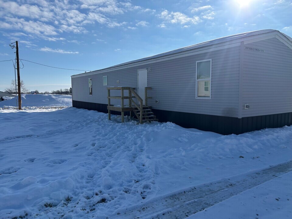 403 NW Park St in Lancaster, MO - Building Photo