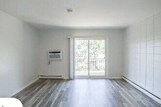 100 Marlene Ct in Wauconda, IL - Building Photo - Building Photo