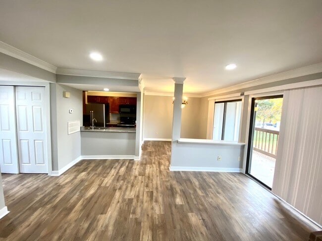 property at 11135 Harrowfield Rd