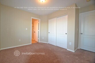 25 W Focal Point Ave in North Las Vegas, NV - Foto de edificio - Building Photo