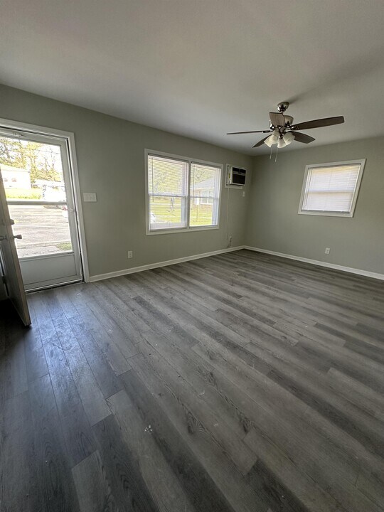 1051 Rulnick St in Fayetteville, NC - Foto de edificio