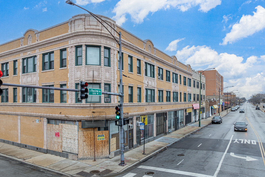 8250-58 S Racine Ave in Chicago, IL - Building Photo