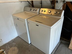 2614 Mabury Square in San Jose, CA - Building Photo - Building Photo