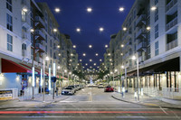 Downtown Dadeland Apartments in Miami, FL - Building Photo - Building Photo