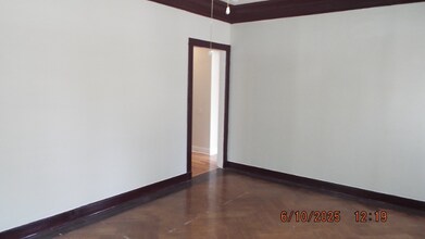 1427 Schley Ave in San Antonio, TX - Building Photo - Building Photo