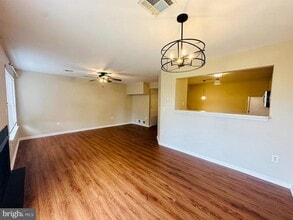 109 Cardinal Ln in Hummelstown, PA - Building Photo - Building Photo