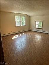 13993 Sweetbriar Ln in Novelty, OH - Building Photo - Building Photo