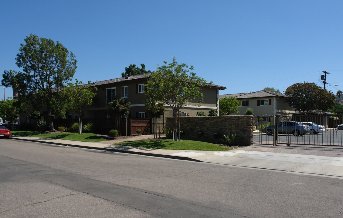 1165 Decker St in El Cajon, CA - Building Photo