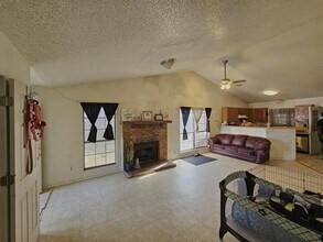 817 Colchester Dr in Mesquite, TX - Building Photo - Building Photo