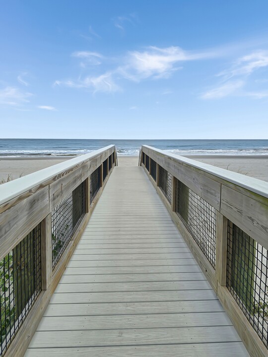 1107 1st St S in Jacksonville Beach, FL - Building Photo
