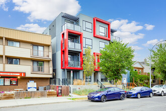 1734 11 Av SW in Calgary, AB - Building Photo - Building Photo