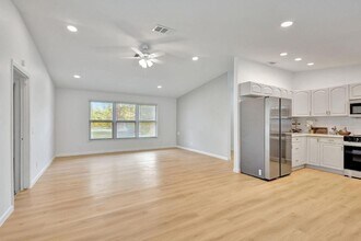 9312 Pinion Dr in Wellington, FL - Foto de edificio - Building Photo