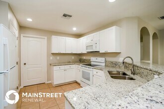 1609 NE 2nd Ave, Unit 210 in Cape Coral, FL - Building Photo - Building Photo